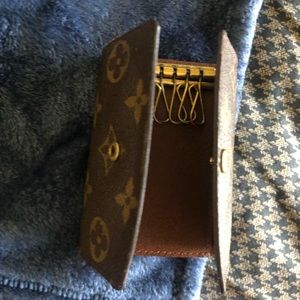 LOUIS VUITTON Monogram 6 Key Multicles Holder